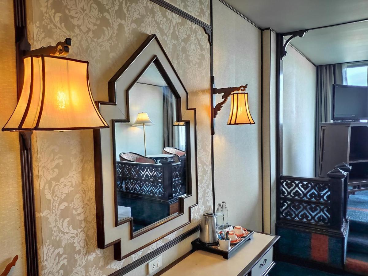 Chiang Mai Orchid Hotel Экстерьер фото